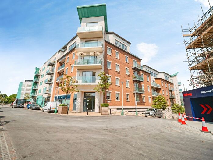 3 Bedroom Flat For Sale In Copper Street, Dorchester, DT1
