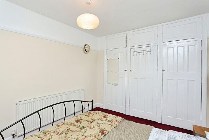 3 Bedroom Terraced House For Sale In Whitefoot Lane, Bromley, Kent, BR1