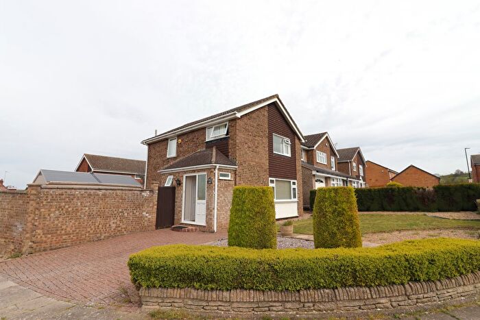 3 Bedroom Detached House To Rent In Luton, LU3