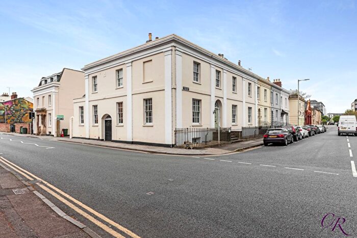 1 Bedroom Flat For Sale In St. Georges Terrace, Cheltenham Town Centre, GL50