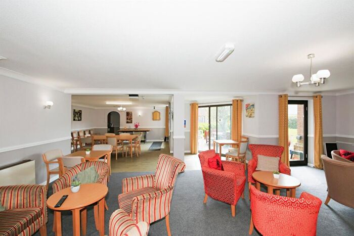 1 Bedroom Flat For Sale In Homenene House, Orton Goldhay, Peterborough, PE2