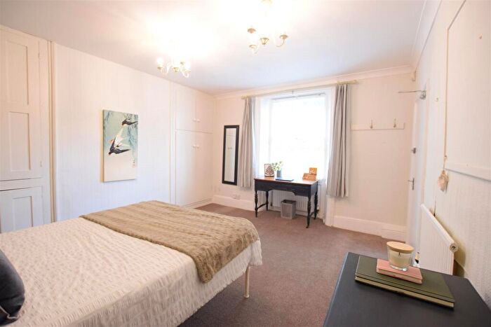 4 Bedroom Semi Detached House To Rent In Bank Street - Student House - /, LN2