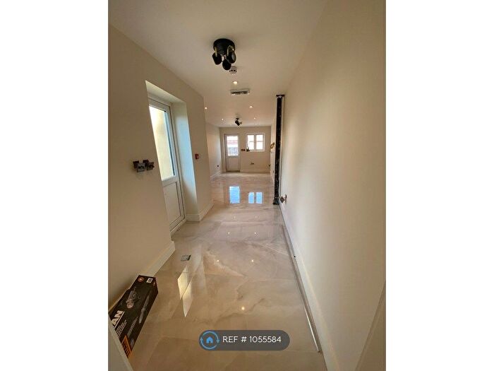 Studio To Rent In Pleasant Way, Wembley, HA0