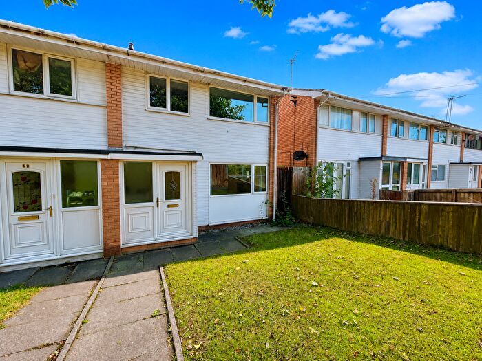 3 Bedroom End Of Terrace House For Sale In Bromley Close, Bispham, FY2