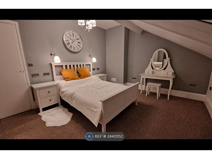 1 Bedroom Flat To Rent In Princes Avenue, Hull, HU5