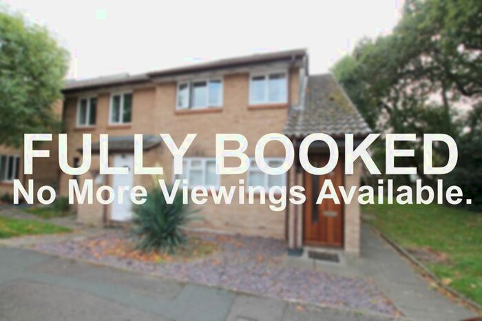 2 Bedroom Flat To Rent In Primrose Way, Locks Heath, Southampton, SO31