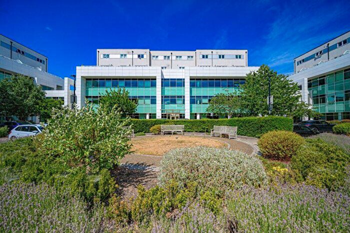 2 Bedroom Flat For Sale In Empire House, Bessemer Road, Welwyn Garden City, AL7