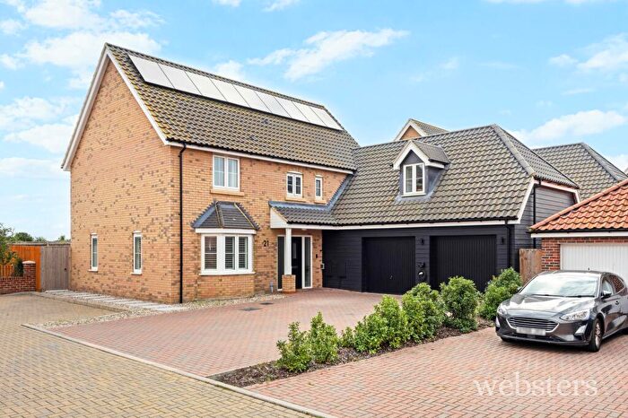 5 Bedroom Detached House For Sale In Bobbins Way, Swardeston, NR14