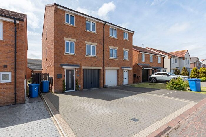 4 Bedroom Semi-Detached House For Sale In Halleypike Close, Blyth, NE24