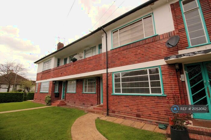 2 Bedroom Flat To Rent In Ossulton Way, London - Finchley, N2