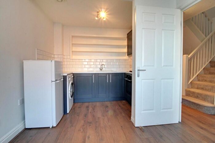 2 Bedroom Apartment To Rent In Kings Court, Livery Street, Jewellery Quarter, B3