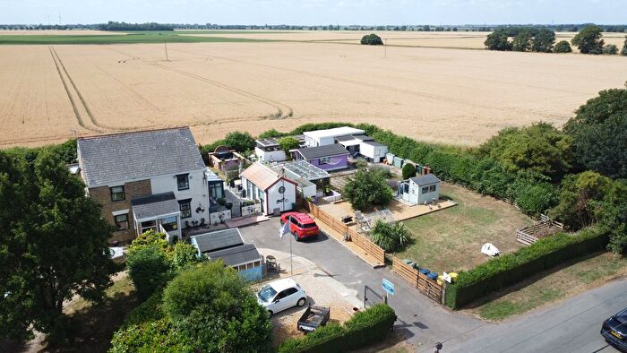 3 Bedroom Semi-Detached House For Sale In Station Road, Coldham, PE14