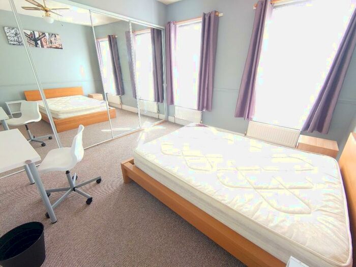 4 Bedroom Terraced House To Rent In Birstall Rd, Kensington, L6