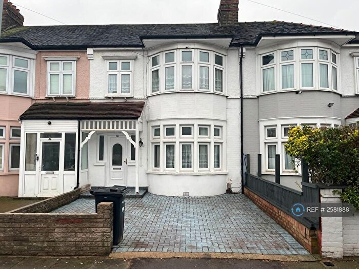 3 Bedroom Terraced House To Rent In Leicester Gardens, Ilford, IG3