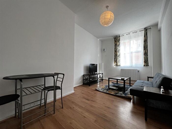 1 Bedroom Apartment To Rent In Peel House, City Centre, NE1