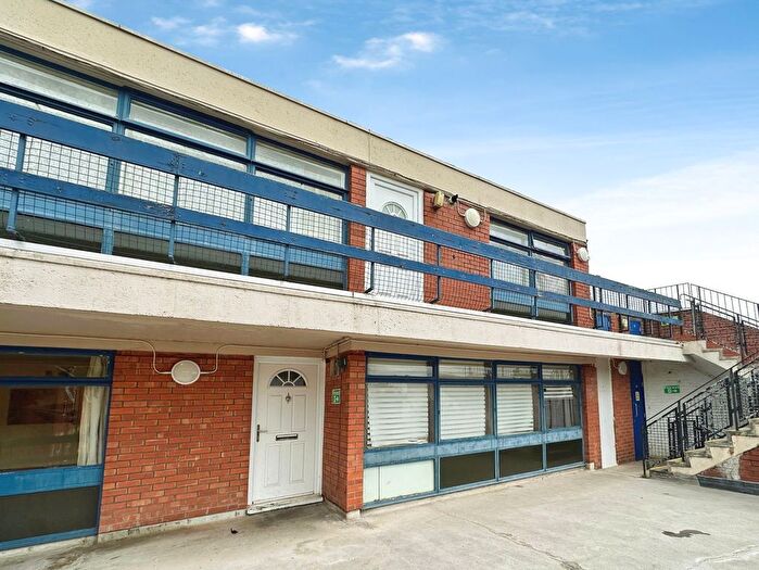 2 Bedroom Flat For Sale In Front Street, Birstall, Leicester, LE4