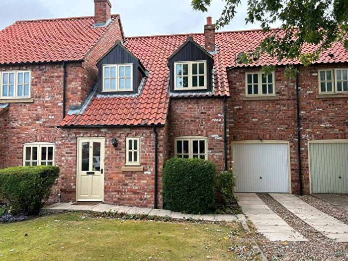 3 Bedroom Mews To Rent In Gringley Court, Gringley-on-the-Hill, Doncaster, DN10