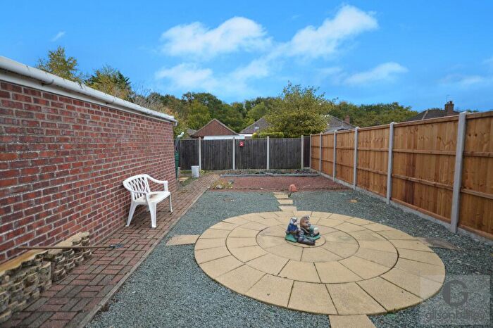2 Bedroom Bungalow To Rent In Eastern Close, Thorpe St Andrew, Norwich, NR7