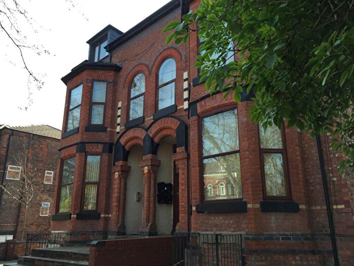 2 Bedroom Apartment To Rent In Flat, Wellington Road, Manchester, M16