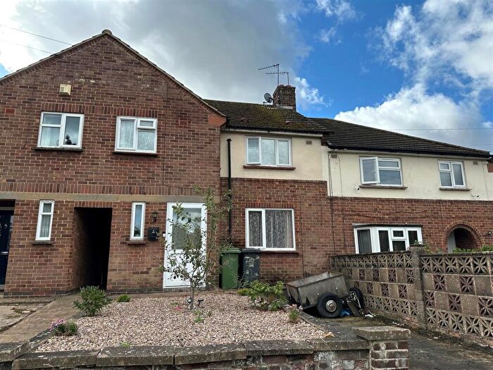 3 Bedroom Terraced House For Sale In Kingsway, Wellingborough, NN8