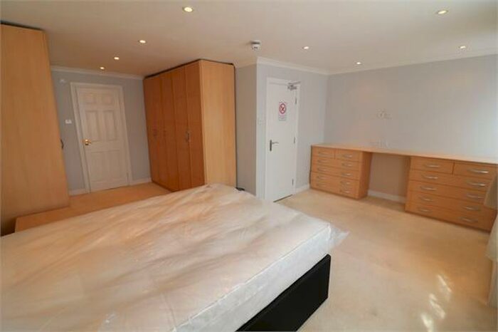 Studio To Rent In Windmill Lane, Cheshunt, Waltham Cross, EN8