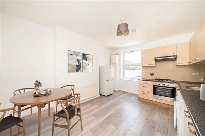 2 Bedroom Flat To Rent In Charlton Church Lane, Charlton, SE7