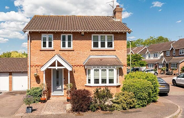 4 Bedroom Detached House For Sale In Martins Drive, Hertford, Hertfordshire, SG13