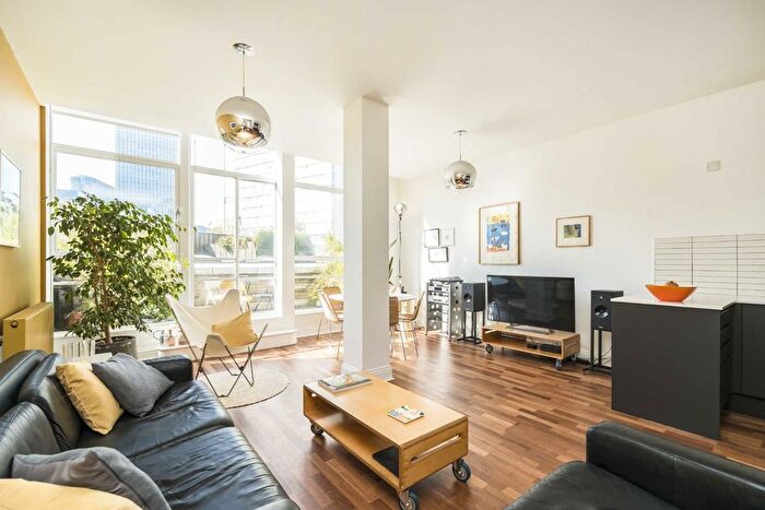 2 Bedroom Flat For Sale In Bunhill Row, Old Street, EC1Y
