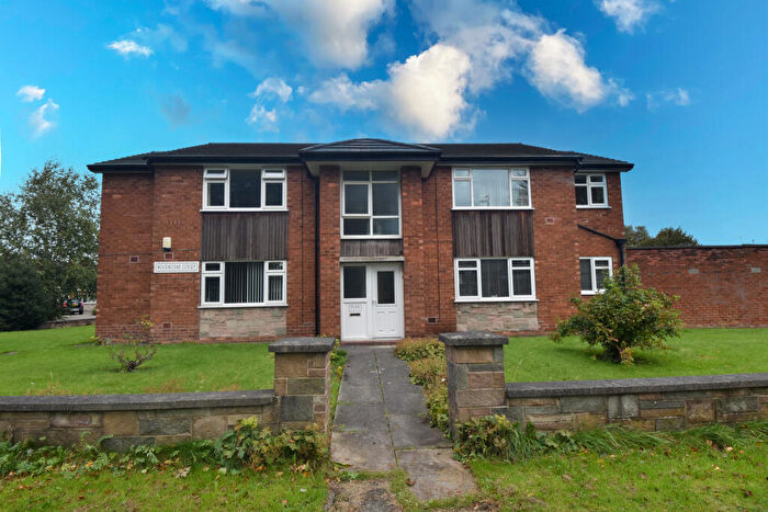 1 Bedroom Flat For Sale In Woodhouse Court, Davyhulme Road, Davyhulme, M41