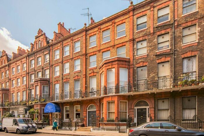 Studio To Rent In Nottingham Place, Marylebone, London, W1U