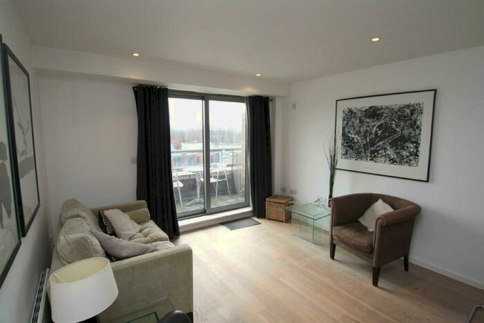 2 Bedroom Apartment To Rent In Castlegate, Castlefield, M15