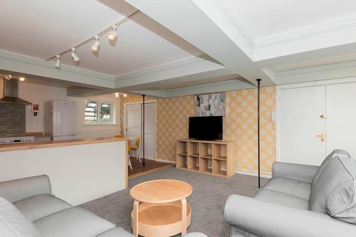 1 Bedroom Flat To Rent In The Haven, Pitcroft Lane, PO2