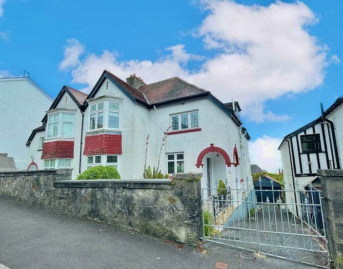 Houses for sale & to rent in SA2 0TU, Lon Dan Y Coed, Uplands Swansea