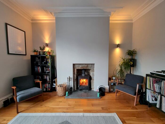 2 Bedroom Flat To Rent In Bonnymuir Place, West End, Aberdeen, AB15