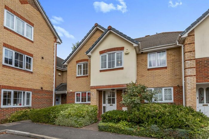 3 Bedroom Terraced House To Rent In Devonshire Park, Reading, RG2