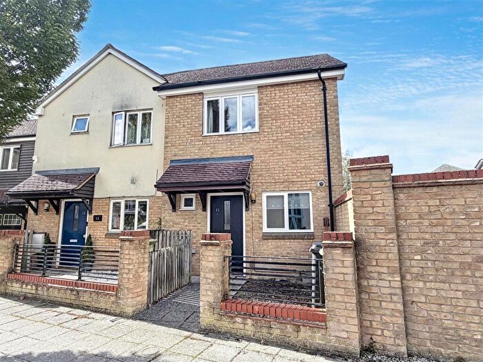 2 Bedroom House For Sale In Cavan Way, Broughton, Milton Keynes, MK10
