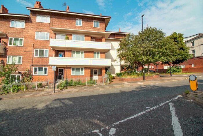 3 Bedroom Maisonette To Rent In Gibson Street, Newcastle Upon Tyne, NE1