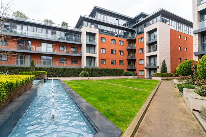 2 Bedroom Flat For Sale In Chartfield Avenue, London, SW15