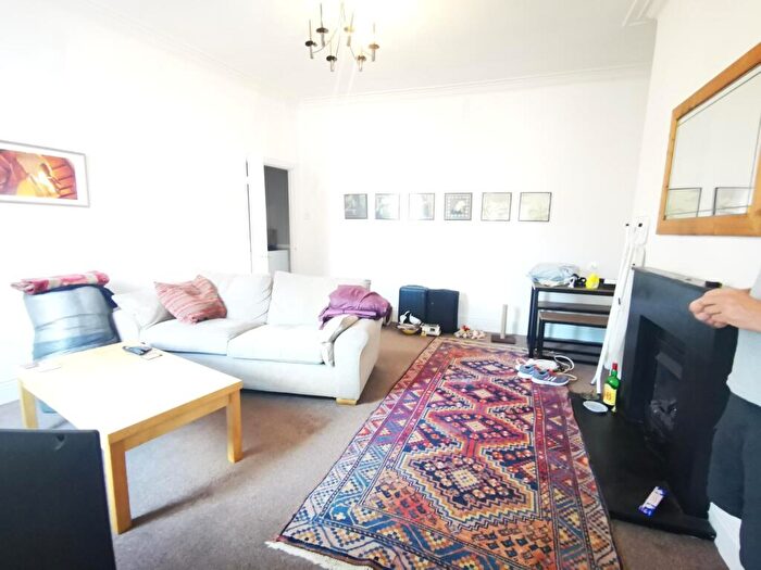 3 Bedroom Flat To Rent In Park Crescent East, North Shields, NE30
