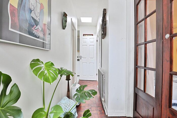 1 Bedroom Apartment For Sale In Knole Road, Bournemouth, BH1