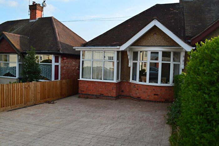 2 Bedroom Bungalow To Rent In Knights Lane, Kingsthorpe, NN2