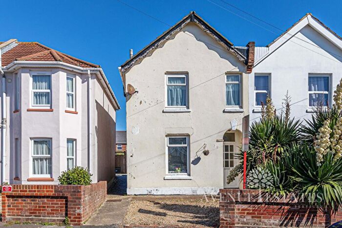 3 Bedroom Semi Detached House For Sale In Stewart Road, Bournemouth, Bournemouth Christchurch Poole, BH8