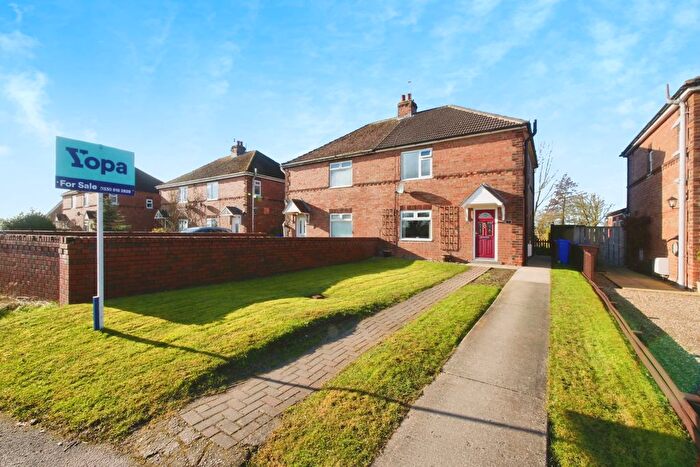 3 Bedroom Semi-Detached House For Sale In Bridge Cottages, Hayton, York, YO42
