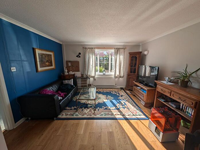 3 Bedroom Semi-Detached House To Rent In Wordsworth Road, Bristol, BS7