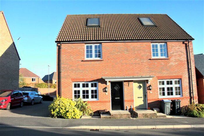 2 Bedroom Semi-Detached House To Rent In Comet Crescent, Calne, SN11