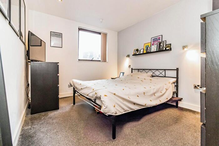 1 Bedroom Apartment For Sale In Isaac Way, Ancoats, Manchester, M4