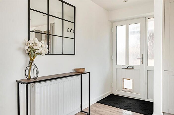 3 Bedroom Detached Bungalow For Sale In Parc Pendre, Brecon, LD3