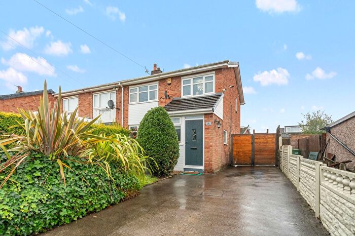 3 Bedroom Semi-detached House For Sale In Tatton Drive, Ashton-In-Makerfield, WN4