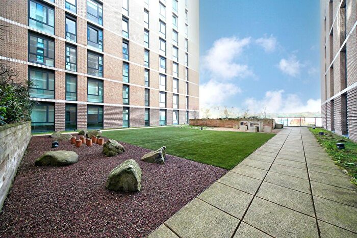 2 Bedroom Apartment To Rent In Calibra Court, Kimpton Road, Luton, LU2
