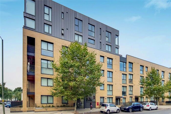 2 Bedroom Apartment To Rent In Bristol Avenue, Colindale, NW9